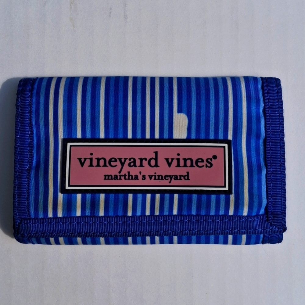Vineyard wallet